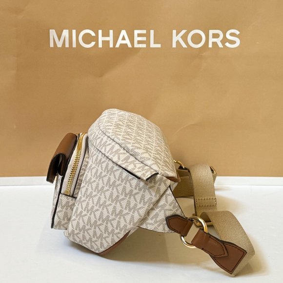 Michael Kors Maisie Waist Fanny Pack Crossbody Sling Bag MK Vanilla - Picture 9 of 15